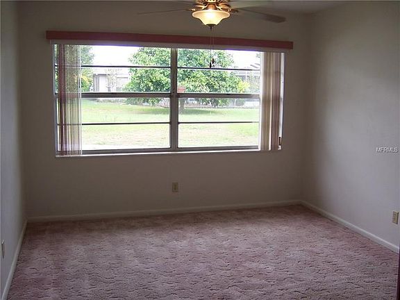 5th image of 686 SE Wakulla Dr