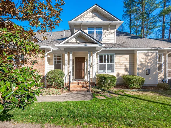 2 Abernathy Dr, Chapel Hill, NC 27517