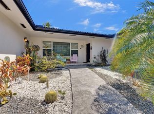 401 Layne Blvd, Hallandale, FL 33009