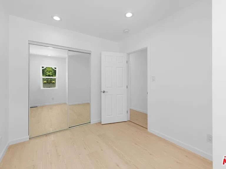 2316 Selby Ave — Photo 22
