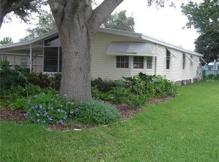 435 Peace Rd, Tavares, FL 32778