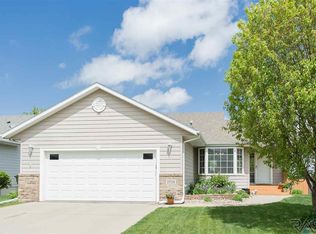 7028 W 50th St, Sioux Falls, SD 57106