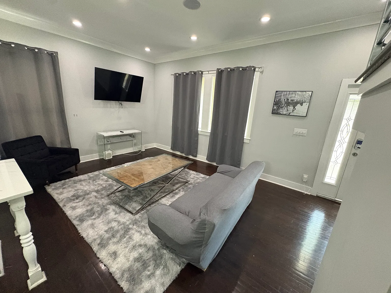 4 bed, 2000 sqft, $5,000 — Photo 3