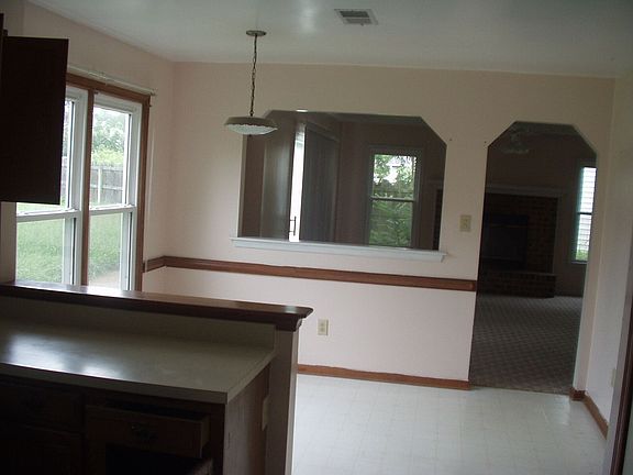 3rd image of 3205 Winterberry Ct