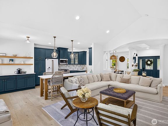5th image of 2607 Washington Boulevard
