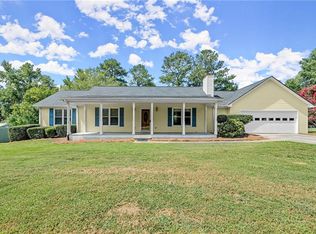 4839 Countryside Dr, Flowery Branch, GA 30542