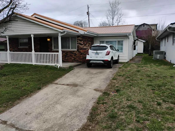 211 Mason St, South Pt, OH 45680