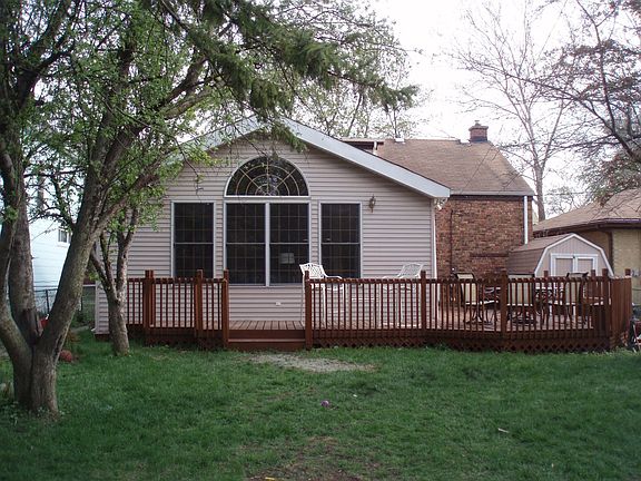 Wrap-around oversized deck