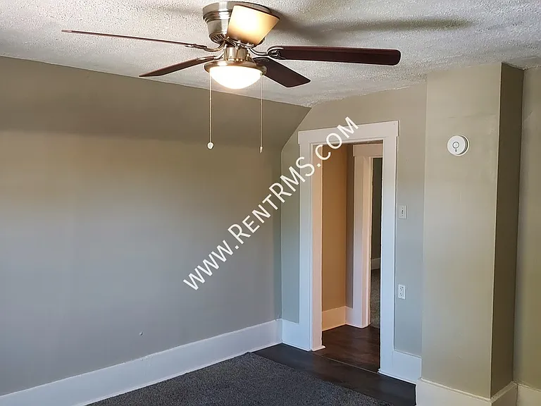 2600 SW Clay St #2 — Photo 5