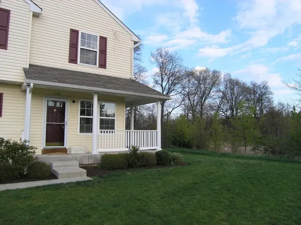 211 Prairie Ct, Quakertown, PA 18951