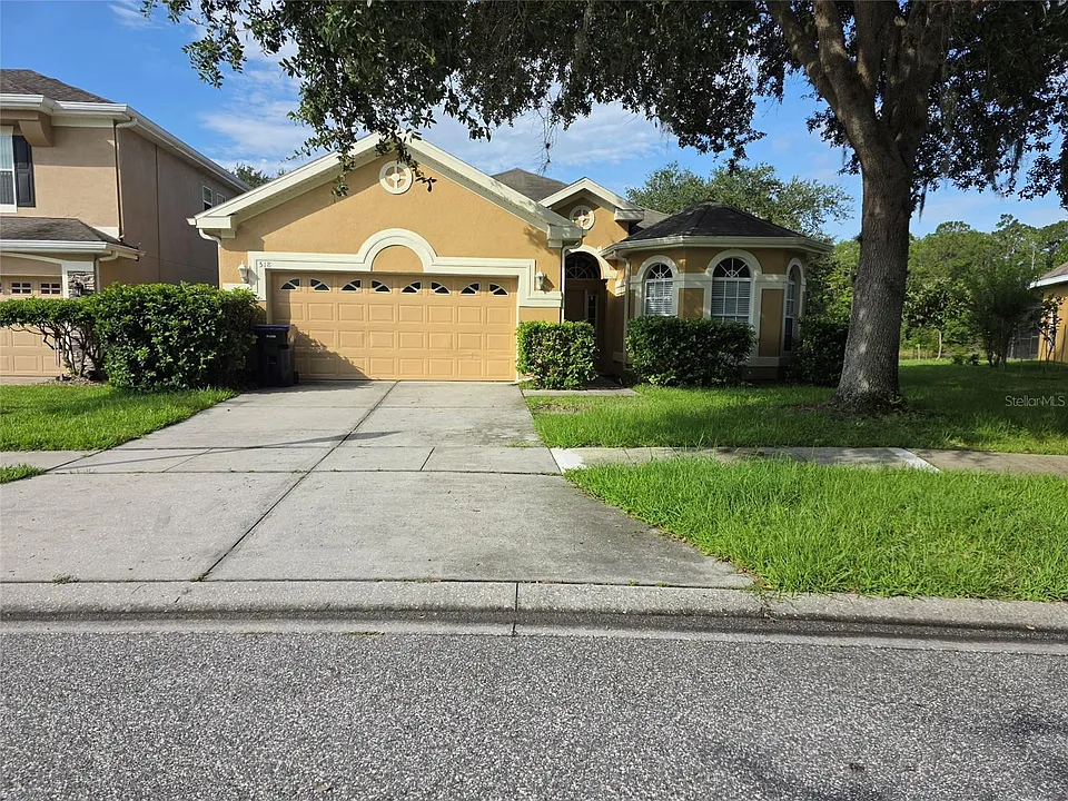 518 Fern Lake Dr