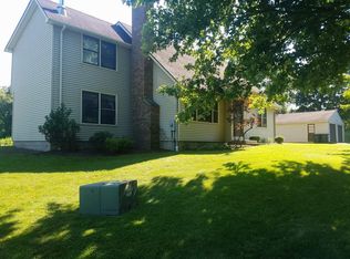 6645 Richardson Rd, Victor, NY 14564