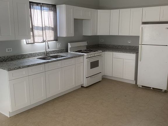 2nd image of 11034 S Edbrooke Ave