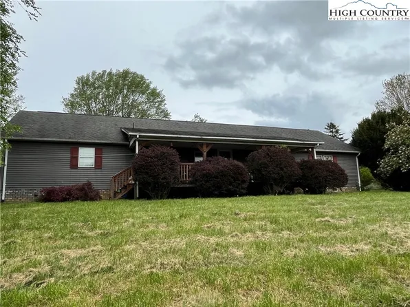 101 Beau Rivage Drive, Crumpler, NC 28617