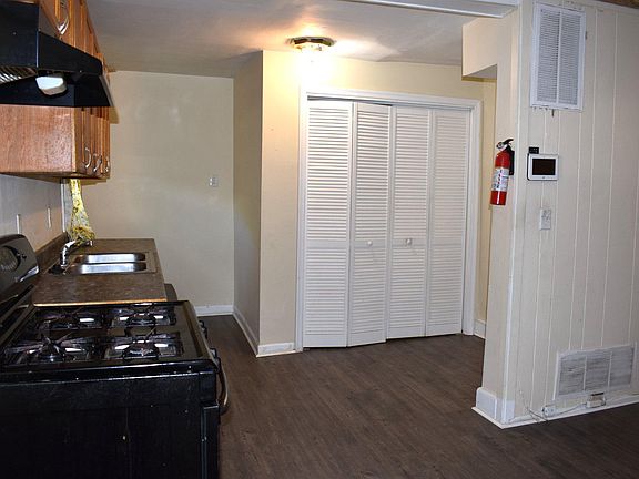5th image of 3024 Stanton Rd SE