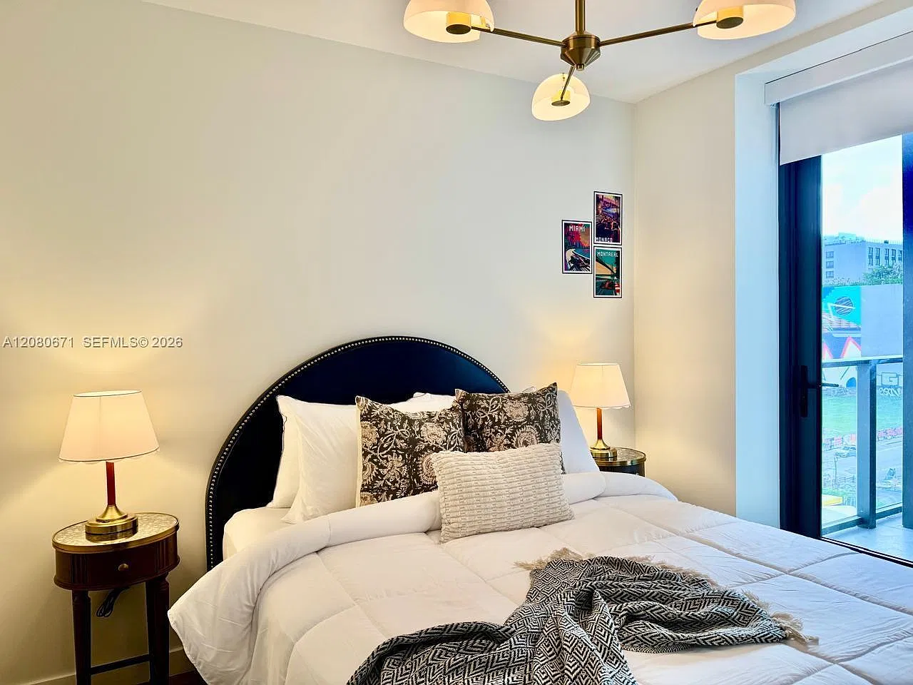 2 bed, 804 sqft, $6,550 — Photo 4