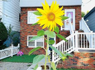 12 Waldo Ave, Jersey City, NJ 07306