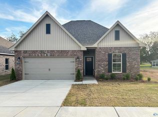 24458 Colorado Ln, Athens, AL 35611
