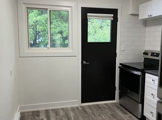32 Washburn St #3, Prince Edward County, ON K0K 2T0