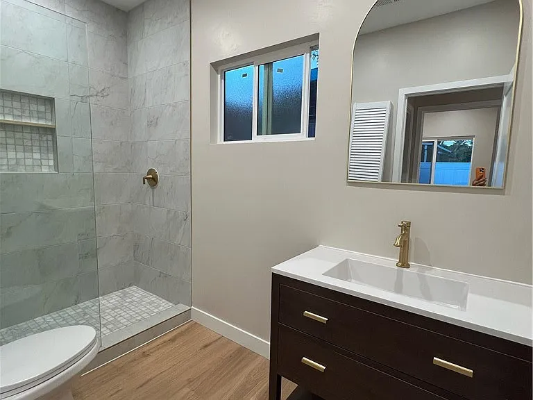 10904 N Darby Ave — Photo 5