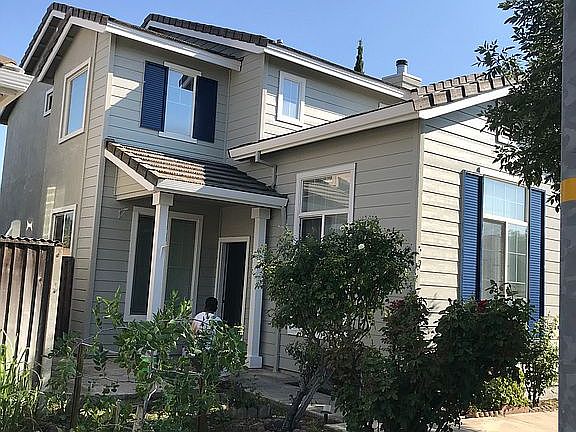 3rd image of 438 Burlington Dr