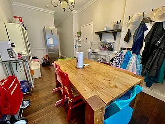 Rented by R New York