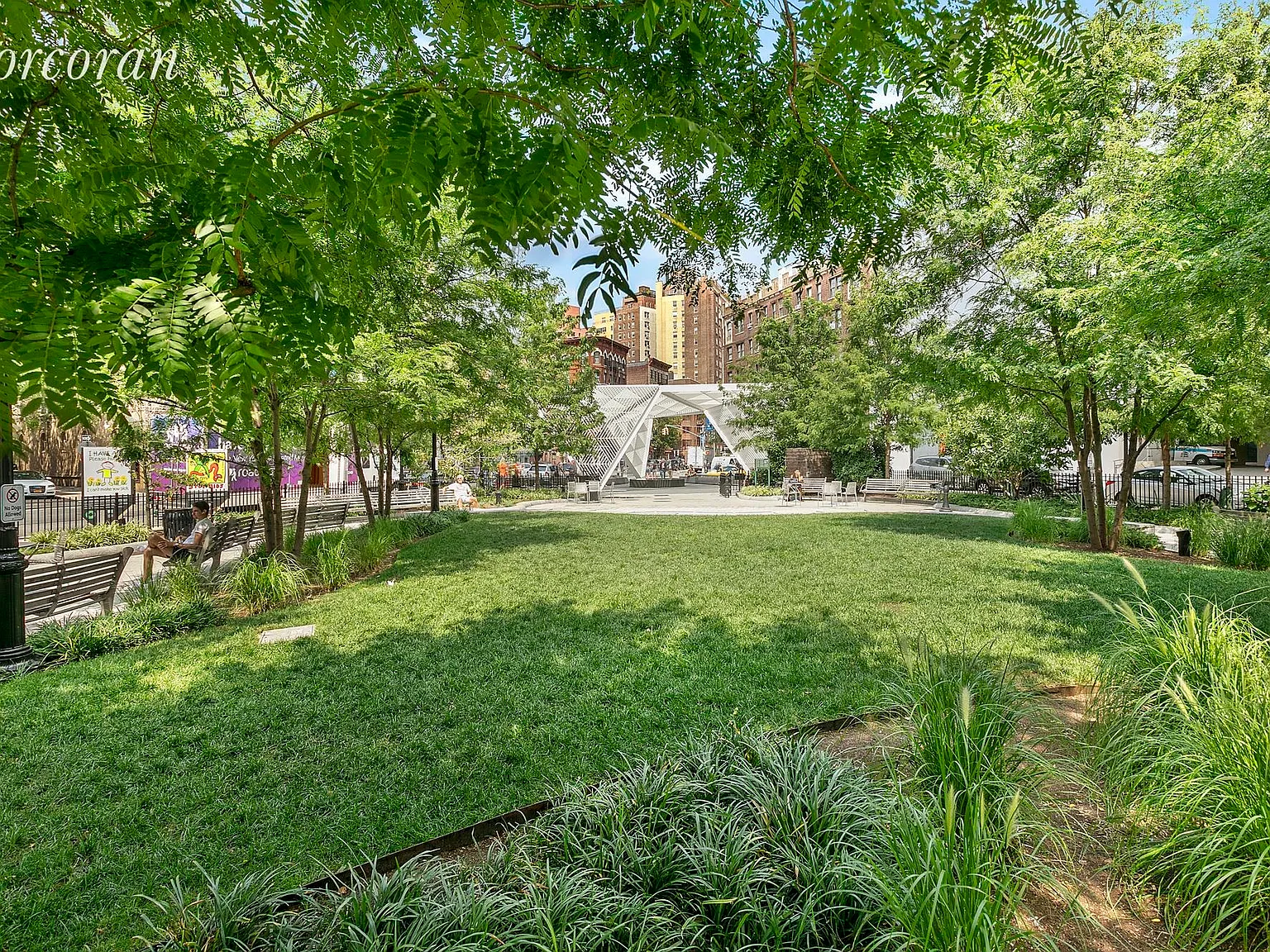 47 Perry Street — Photo 1