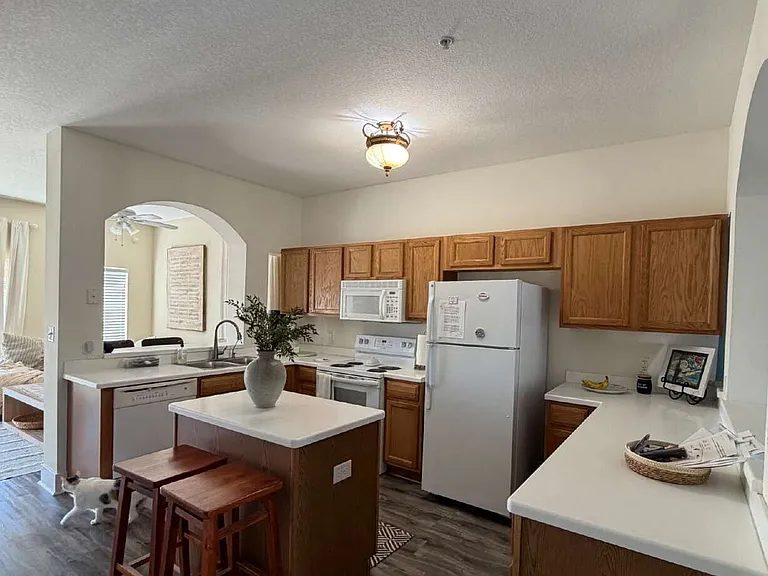 300 State St E #216 — Photo 15
