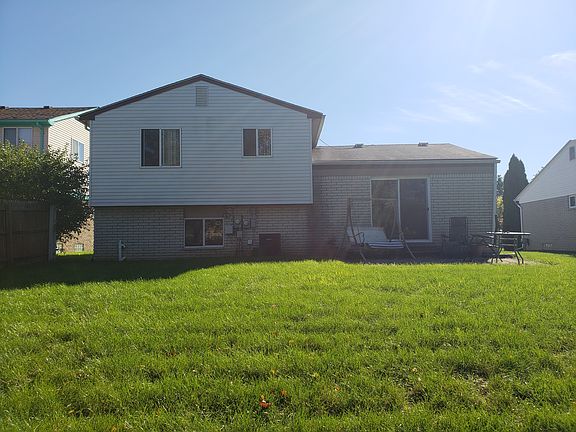 3rd image of 2923 Continental Dr