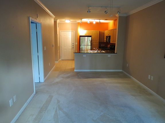 3rd image of 12905 Centre. Park. Circle #Unit 202