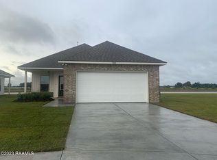 7404 Seven Oaks Cir, Maurice, LA 70555