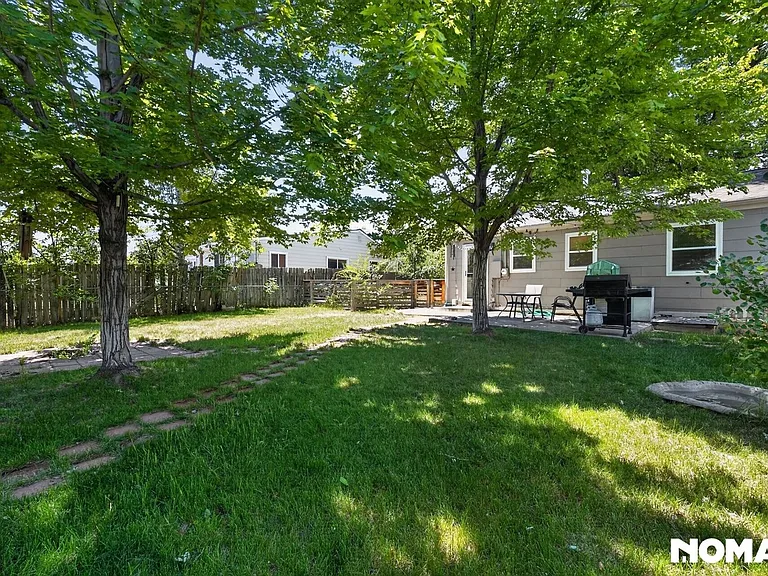 2520 S Knox Ct — Photo 31