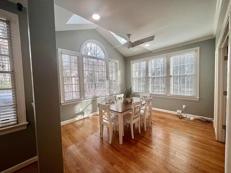 111 Lulworth Ct — Photo 11