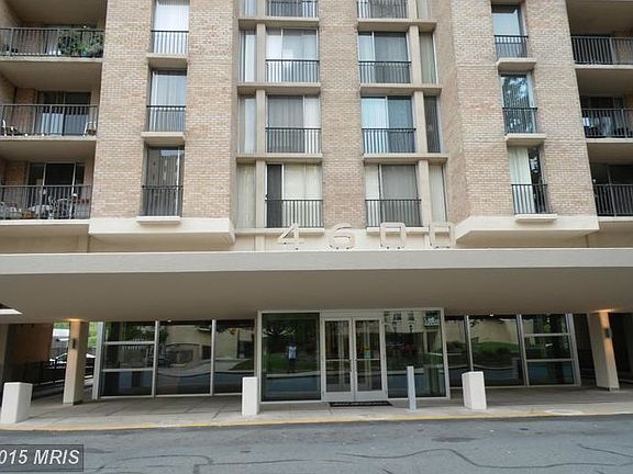 3rd image of 4600 S 4 Mile Run Dr APT 1035