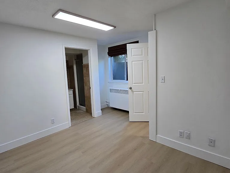 519 N 400 E #3 — Photo 3