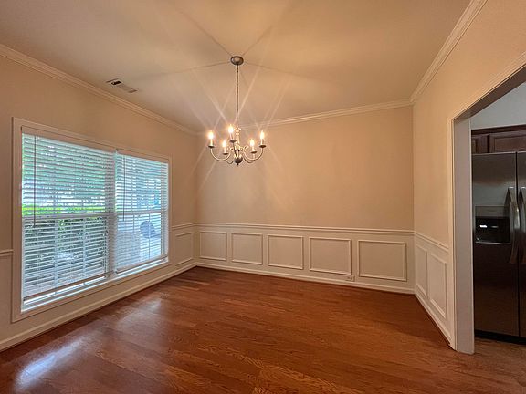 3rd image of 2632 Sedgeview Ln