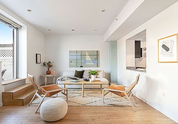 3rd image of 555 W 23rd St APT N11h