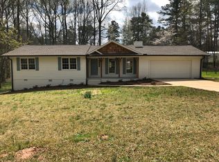 162 Pine Hill St, Newnan, GA 30263