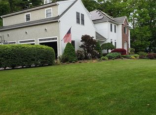 55 Old Willis Farm Rd, Bridgewater, MA 02324
