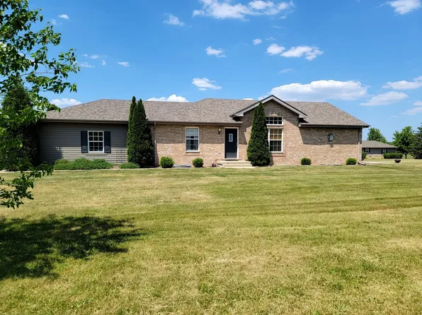 911 Keenan Ct, Beecher, IL 60401