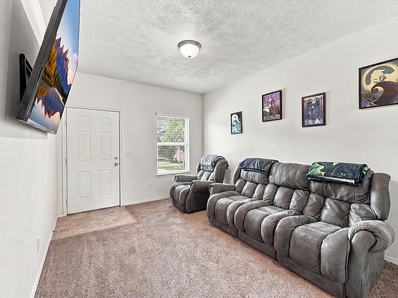 3rd image of 5038 W Red Shale Rd