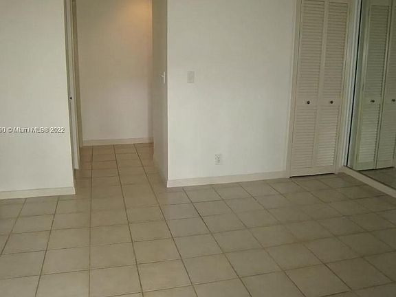 5th image of 7931 Camino Cir