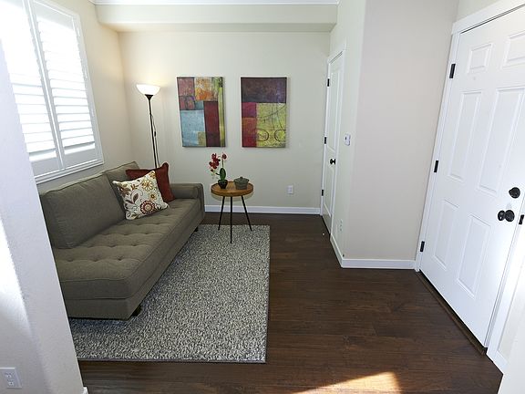 3rd image of 114 Diamond Cove Ter