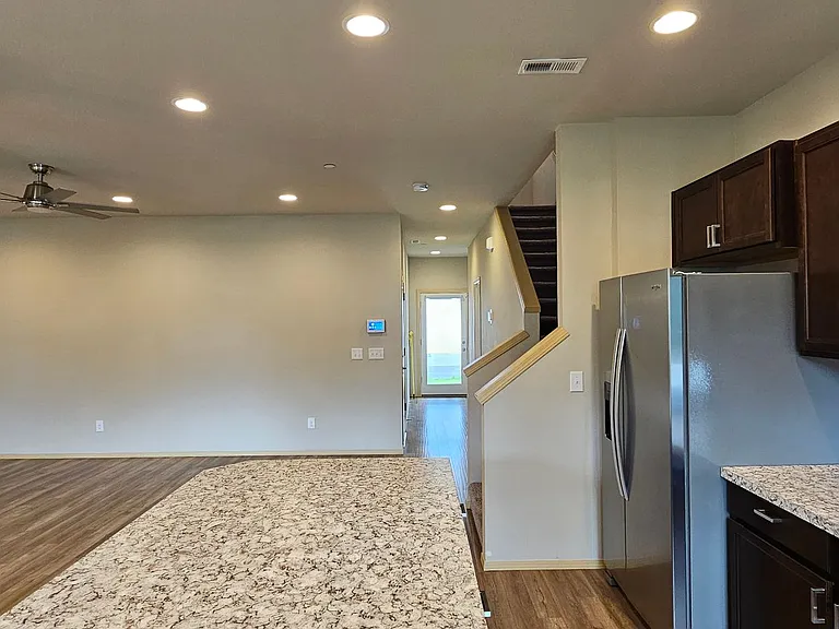 1044 Magnuson Way — Photo 8