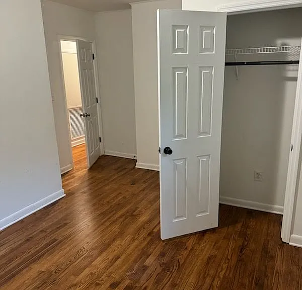 320 Cessna Ave — Photo 13