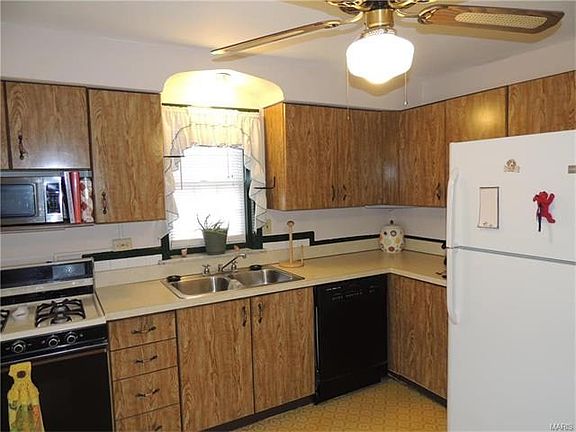 2nd image of 7046 Plainview Ave