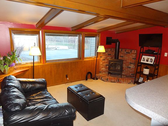Den Off Kitchen