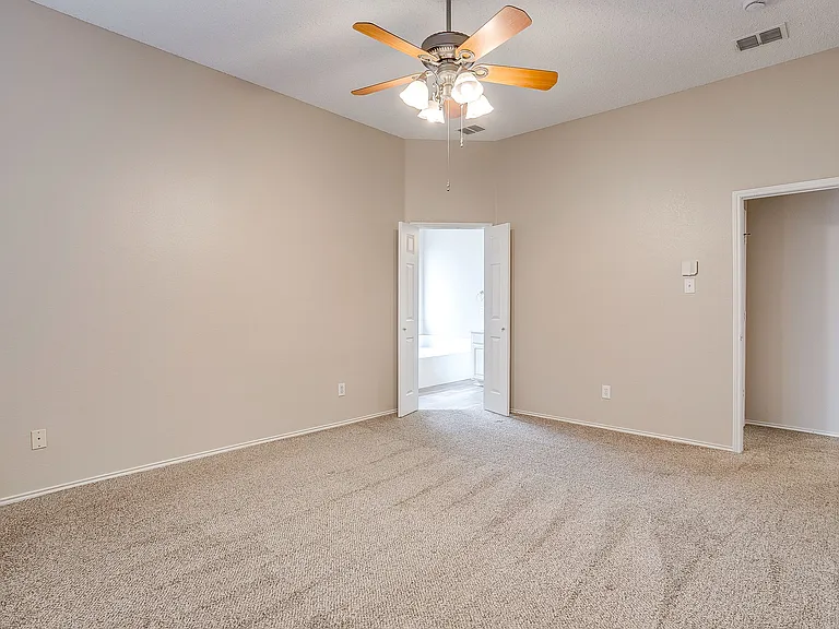 8136 Zion Trl — Photo 14