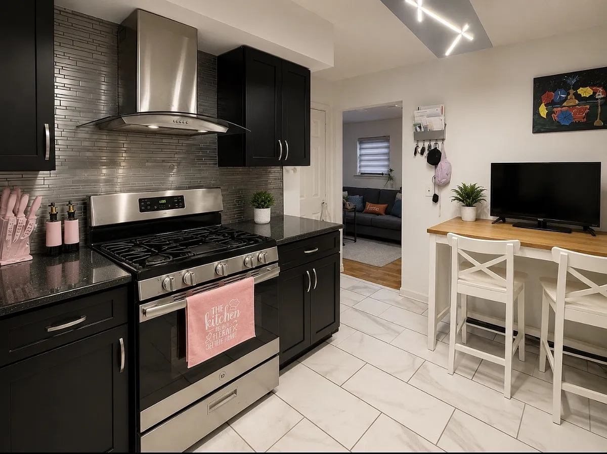 Building Photo - 183 Terhune Ave #D