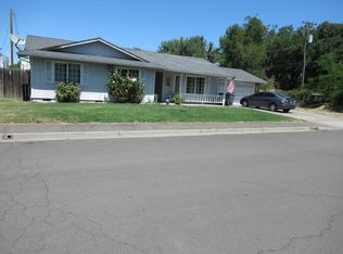 525 Mace Rd, Medford, OR 97501